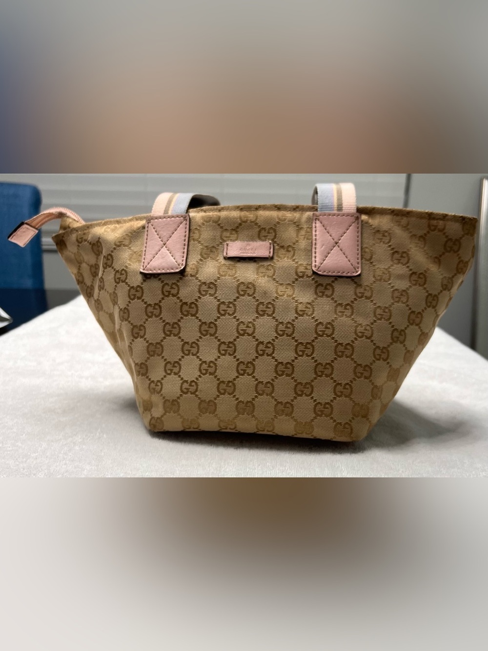 Authentic Gucci GG Monogram Canvas Tote Bag Pink Leather Web Handles 1228 21139